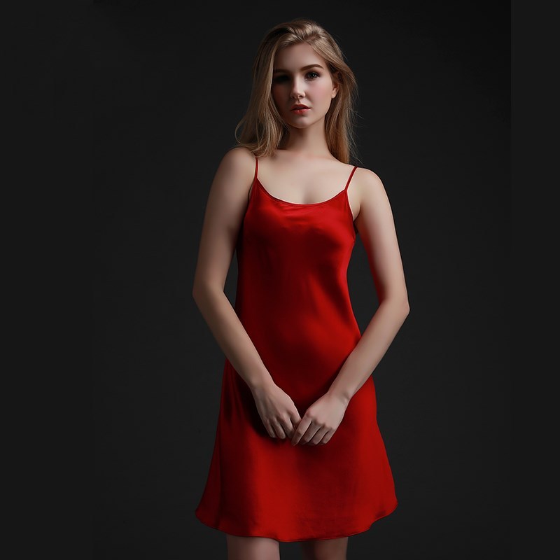 Chic Silky Suspender Nightdress – Elegant Satin Sleepwear