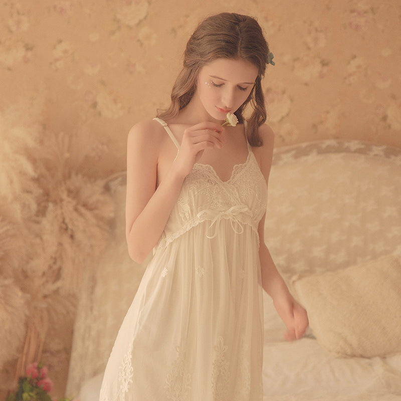 Women’s White Lace Nightgown Robe Set (2-Piece)