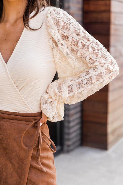 Women’s V-Neck Lace Stitching Long Sleeve Top