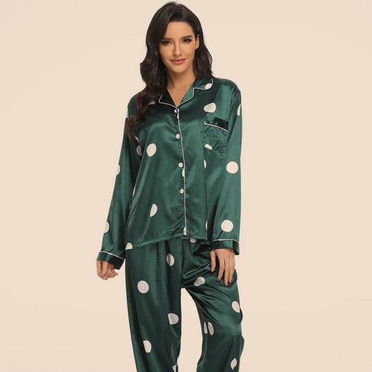 Two-Piece Satin Pajamas – Elegant Sleepwear Set