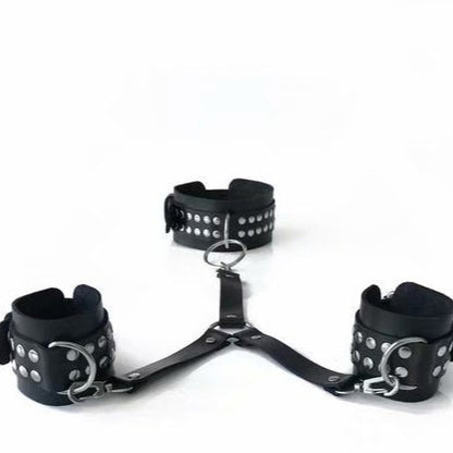 Women’s Leather Backhand Neckcuffs Lingerie Set