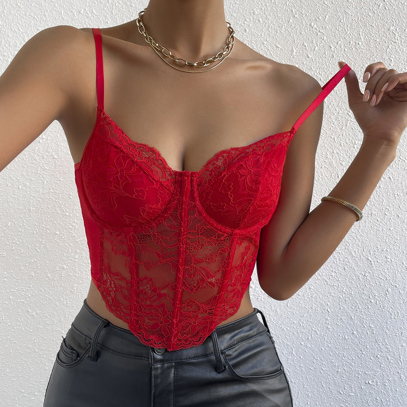 Women’s Lace Slim-fit Tank Top