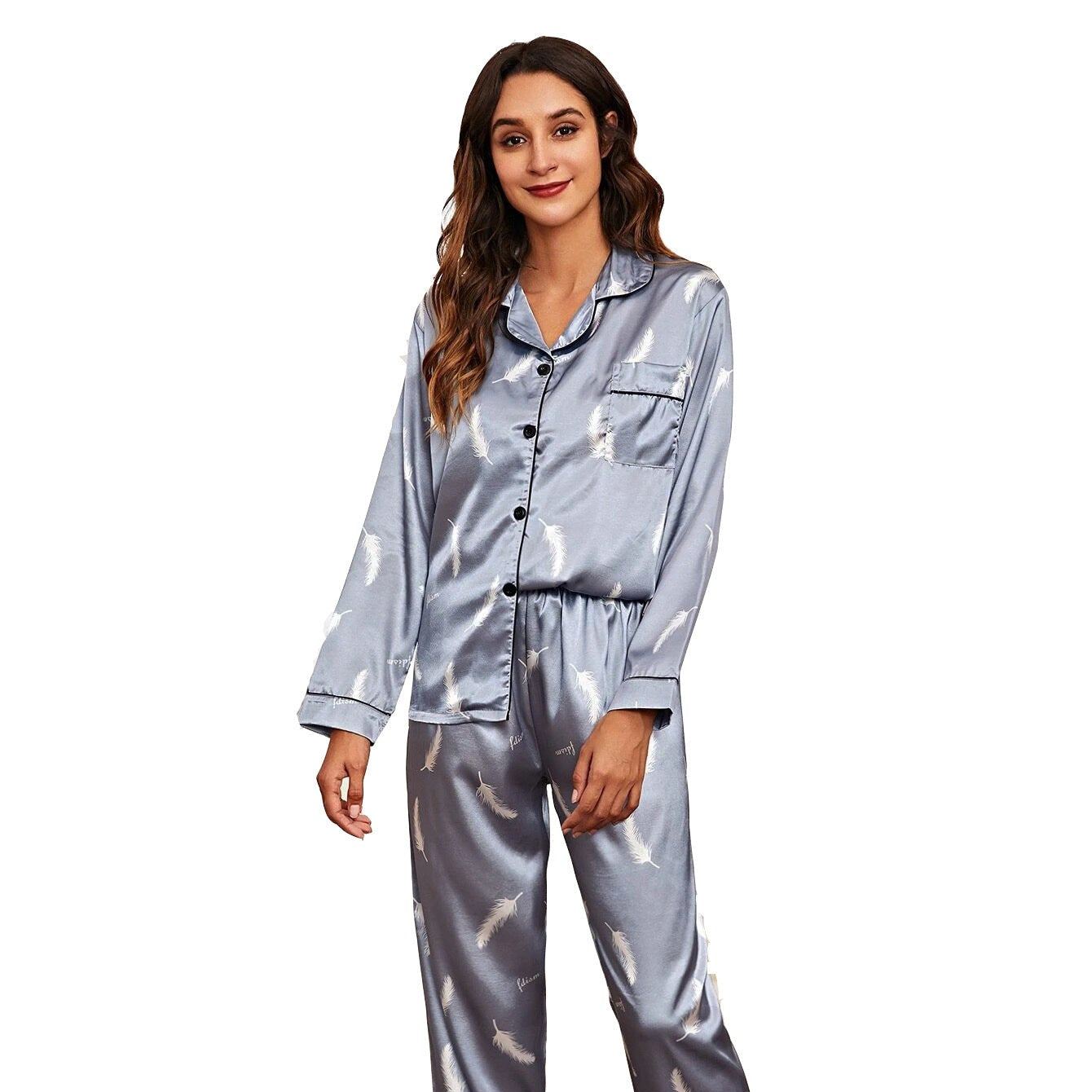 Two-Piece Satin Pajamas – Elegant Sleepwear Set